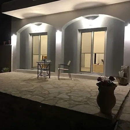 Iliana Sea Side House * Ελούντα