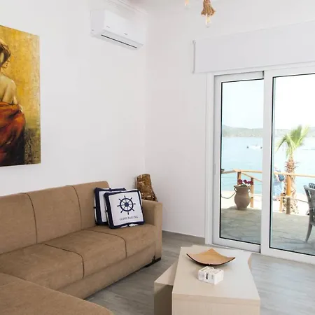 Σπίτι διακοπών Iliana Sea Side House